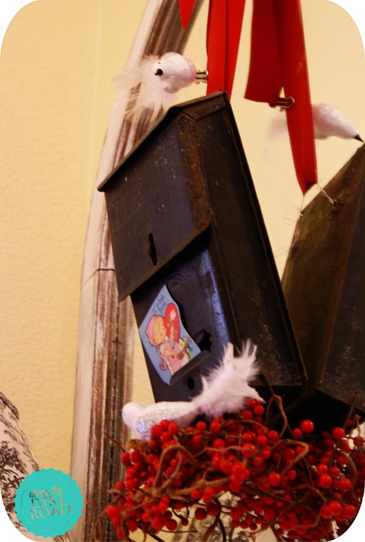 Of course you need a pair of birds for Valentine's Day.