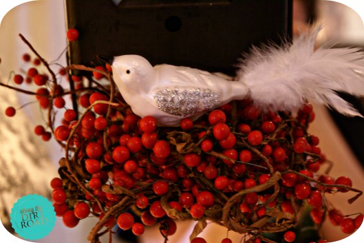 Then my mailbox needed a bramble of berries and a bird or two.