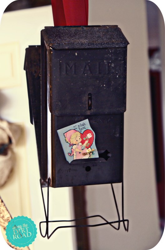 I've had this little mailbox for quite a while.  It came in handy for this little project.